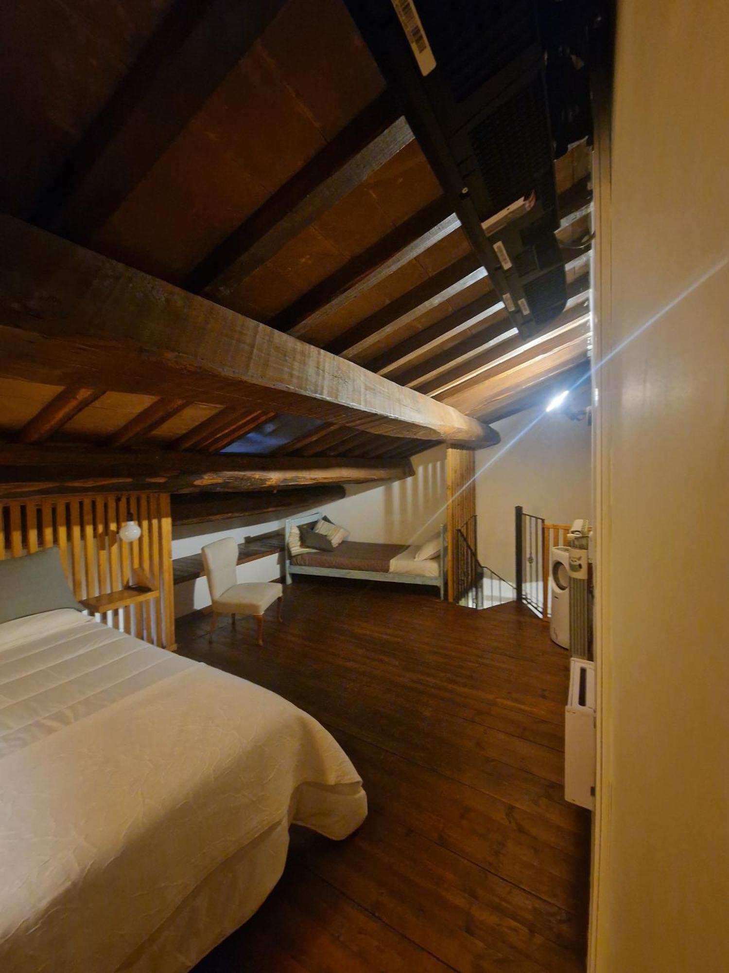 Piazza Duomo Casa Vacanze Sutri Exterior foto