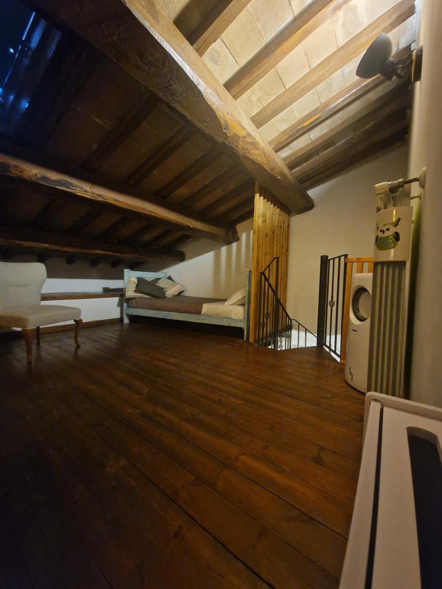 Piazza Duomo Casa Vacanze Sutri Exterior foto